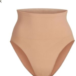 SKIMS CORE CONTROL BRIEF Size L/XL